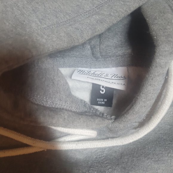 Mitchell & Ness Gray Hoodie - Small - Picture 2 of 4